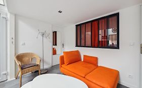 Chic Apart With Terrace